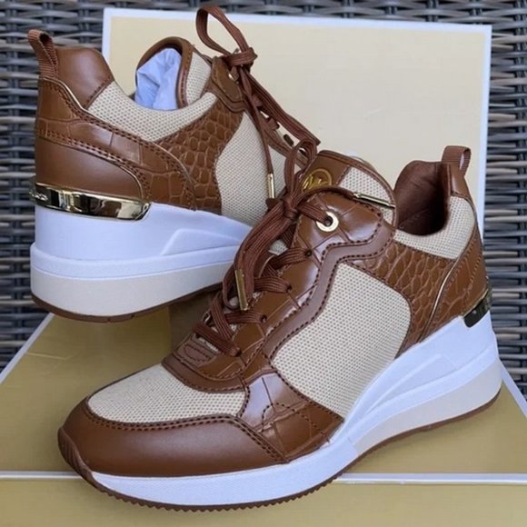 Michael Kors Crista Trainer Two Tone Canvas WMNS - Picture 1 of 16